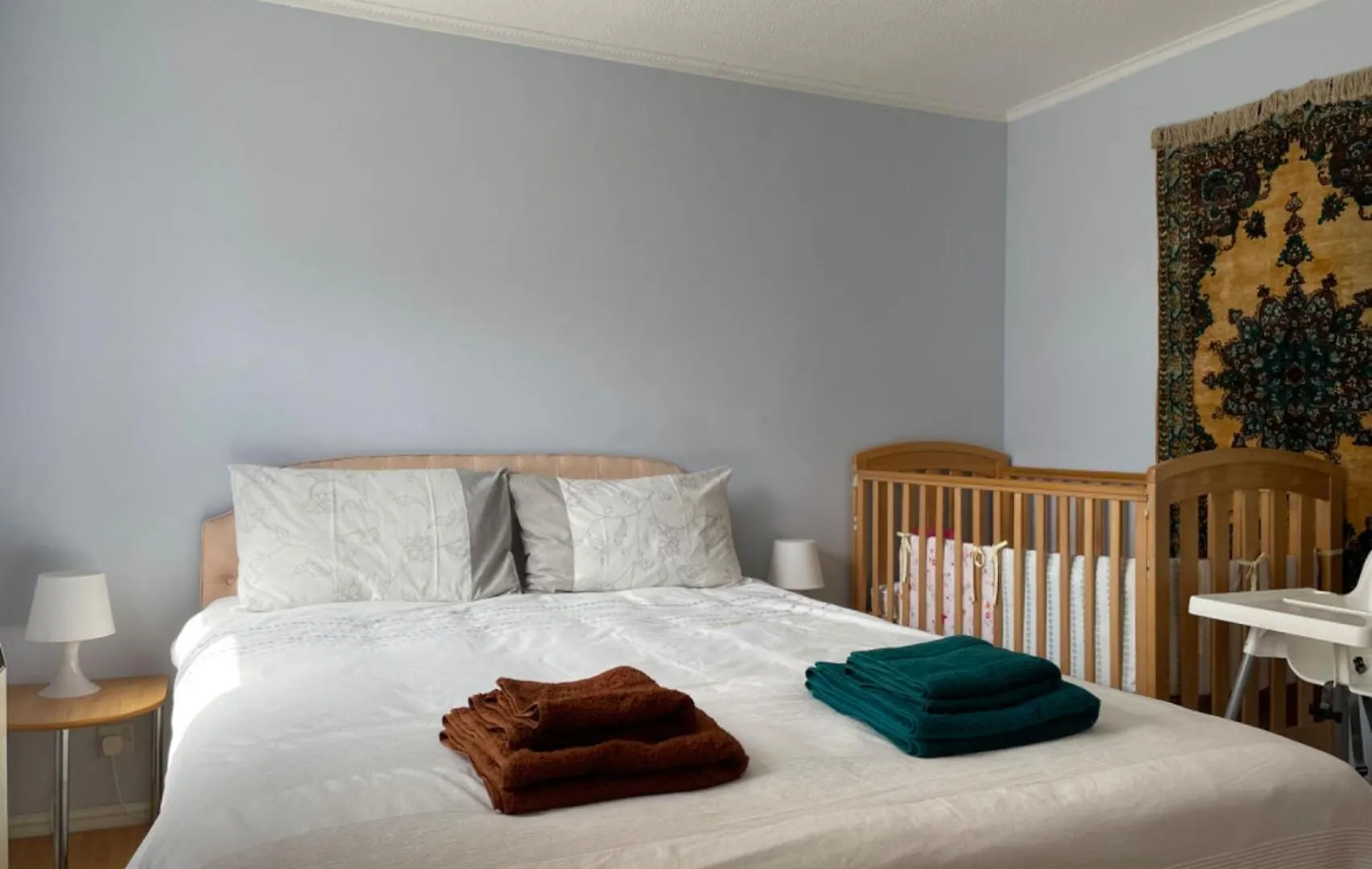 Morden Flat Close To Dlr Station With Free Parking location